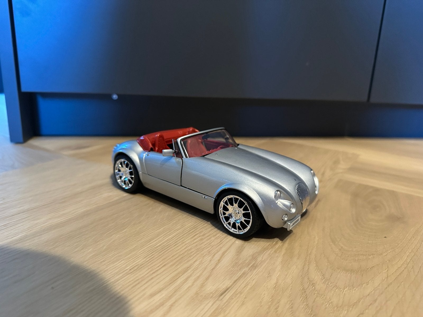 Revell Wiesmann Roadster Mf3 1:18 modelauto, Ophalen of Verzenden, Zo goed als nieuw, Revell
