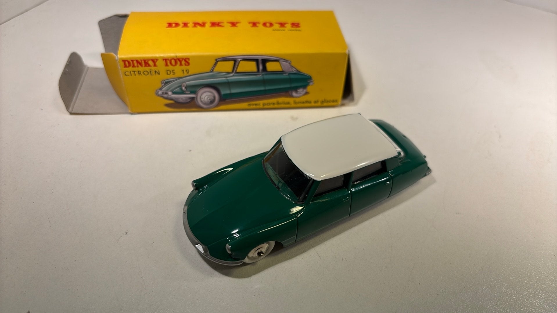 Citroen ds 19 green dinky toys atlas 1.43, Auto, Dinky Toys, Ophalen of Verzenden, A