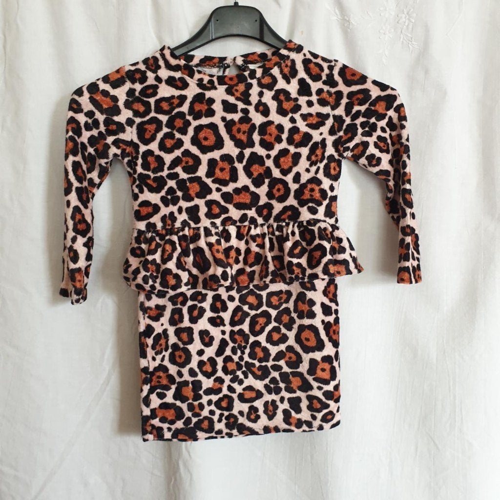 Leuke luipaard print jurk. Mt 98. Merk Name it., Kinderen en Baby's, Kinderkleding | Maat 98, Zo goed als nieuw, Meisje, Jurk of Rok