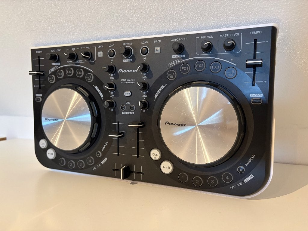 Pioneer DDJ WeGo W, Muziek en Instrumenten, Dj-sets en Draaitafels, Verzenden, Gebruikt, Pioneer