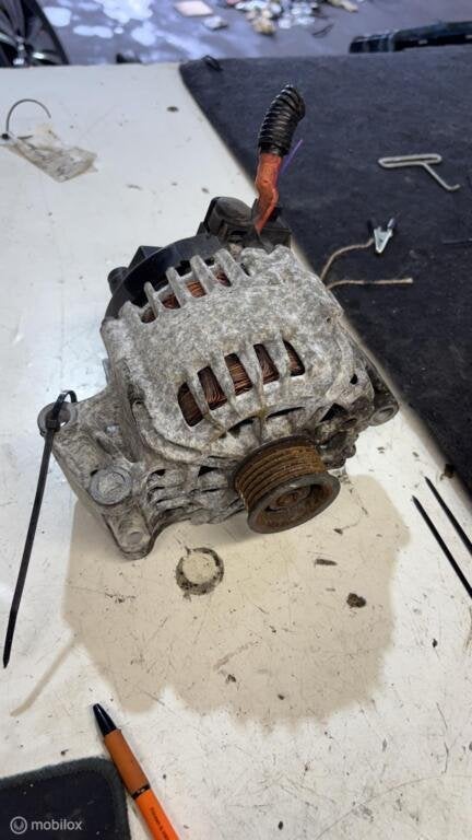 Dynamo Ford Fiesta VI ('08-'17) 7G9N10300CC, Gebruikt, Ford, Ophalen of Verzenden, Ford