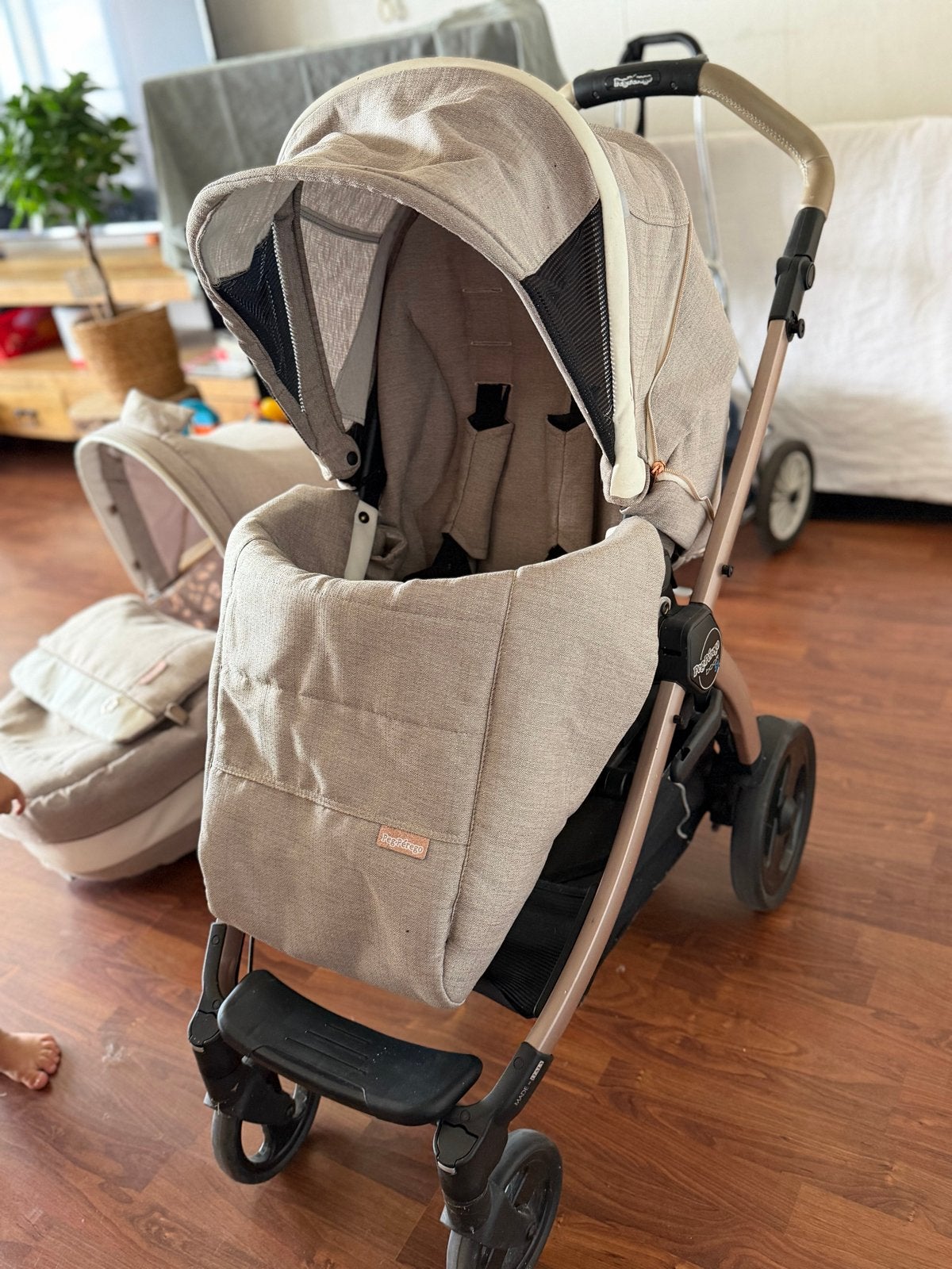 Peg Perego kinderwagen met reiswieg - Zo goed als nieuw, Zo goed als nieuw, Combiwagen, Met reiswieg, Ophalen