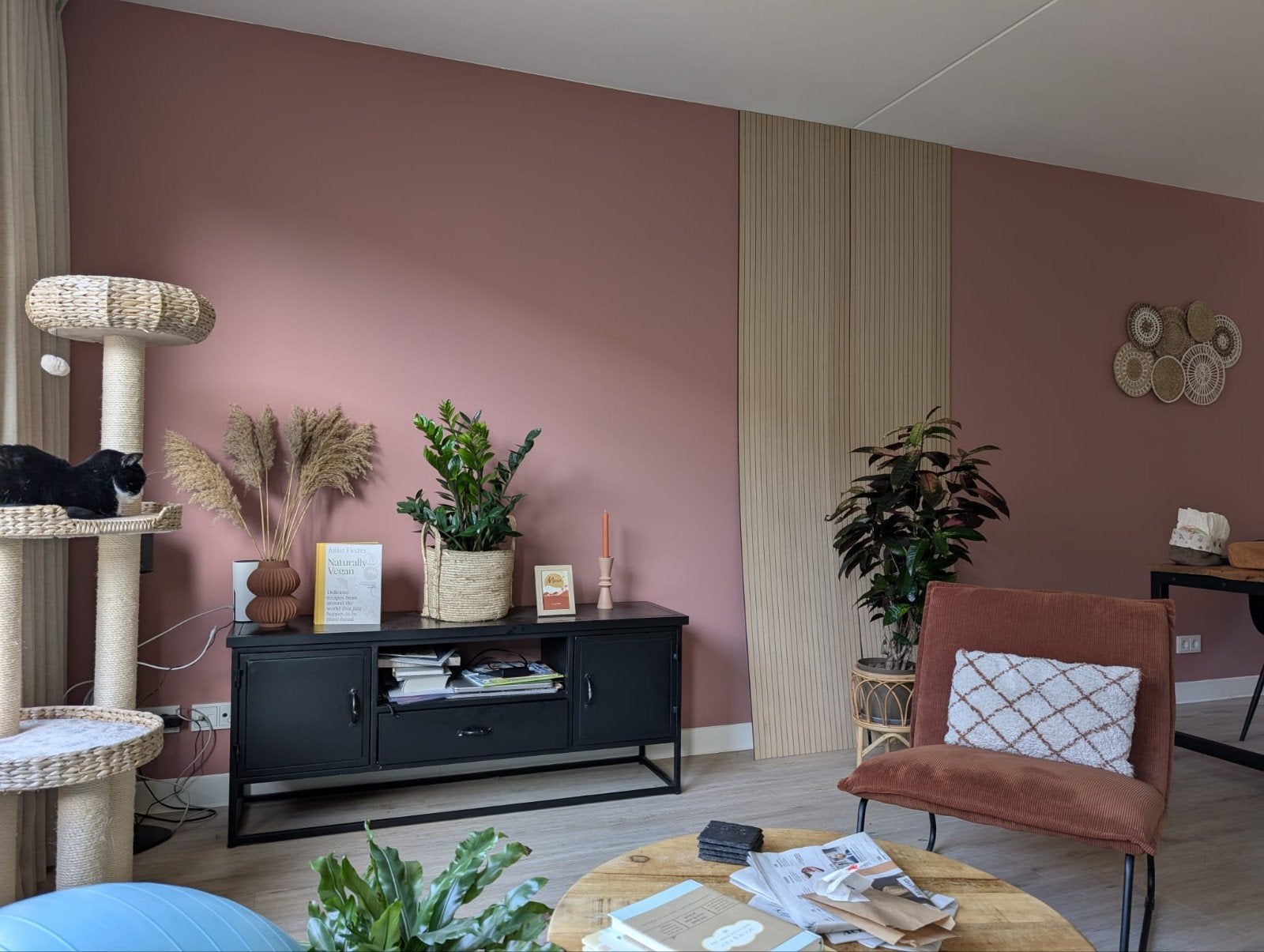 Zwart metalen tv-meubel / dressoir, industrieel design, Ophalen, Gebruikt, 100 tot 150 cm, Minder dan 100 cm