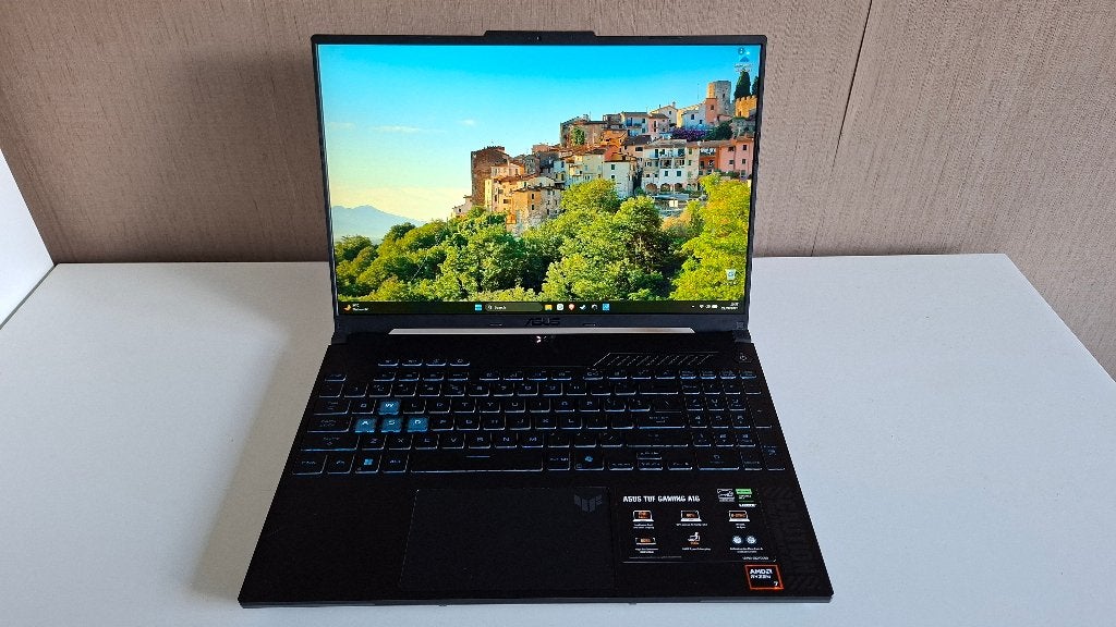 ASUS TUF Gaming A16, Ryzen 7, Met videokaart, Asus, Qwerty