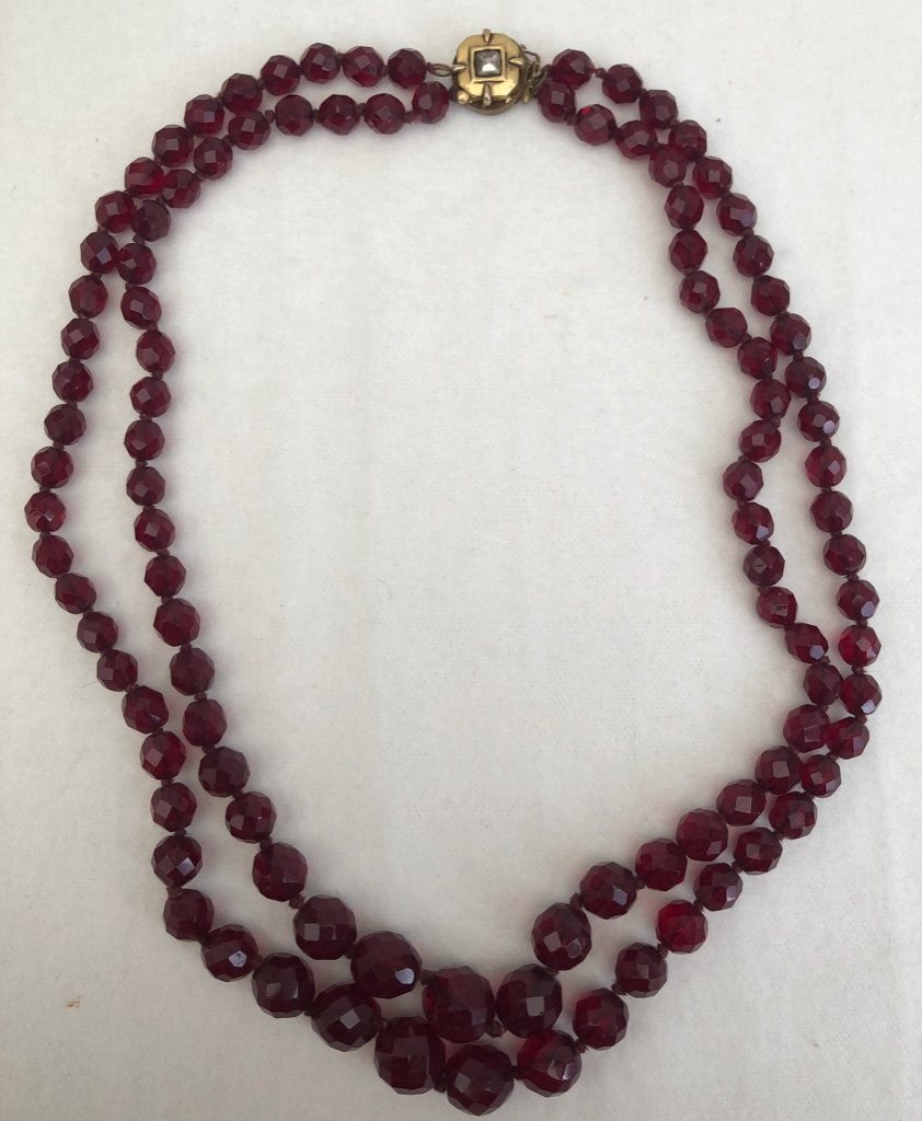 Antieke Handgeknoopte Granaten halsketting, Sieraden, Tassen en Uiterlijk, Antieke sieraden, Ophalen of Verzenden, Overige materialen