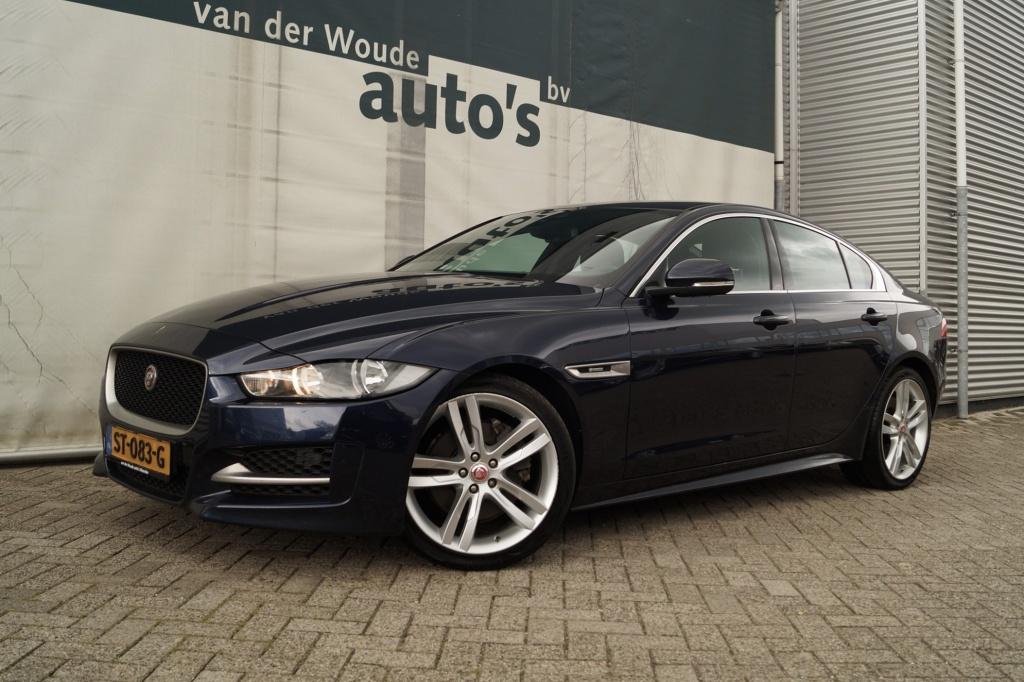 Jaguar XE 2.0T 200pk Automaat R-Sport -NAVI-ECC-PDC-, Automaat, Achterwielaandrijving, 4 cilinders, Blauw