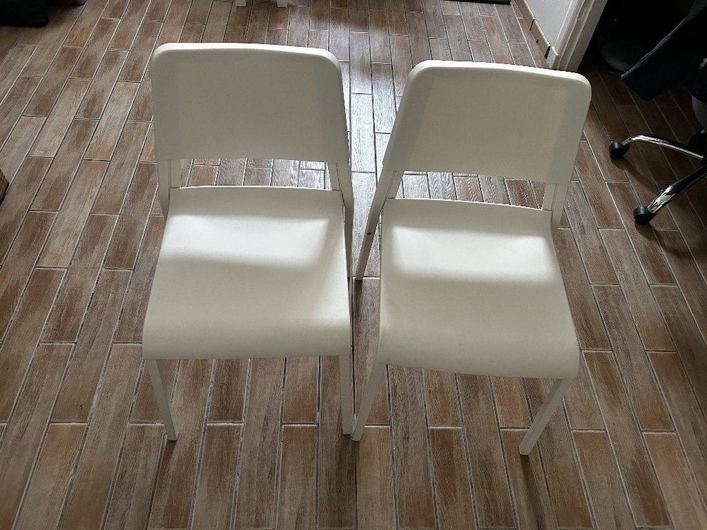 IKEA TEODORES Stoelen – Wit (Chair), Huis en Inrichting, Stoelen, Ophalen, Gebruikt, Wit, Twee
