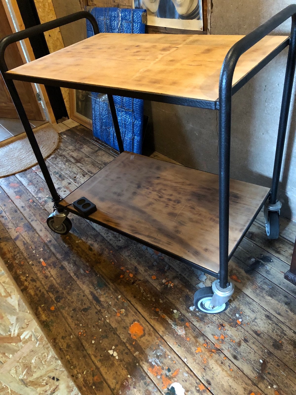 Industriële fabrieks trolley met houten planken, Ophalen, Hout, Industrieel, Gebruikt