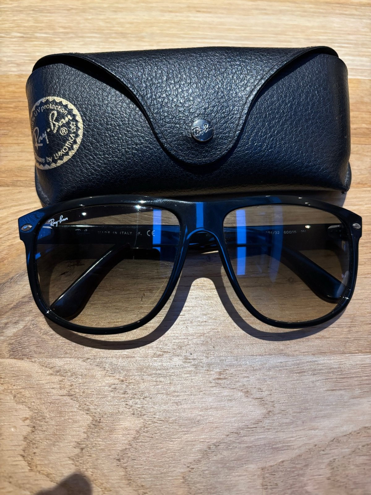 Ray-Ban Zonnebril RB 4147 Zwart, Gebruikt, Zonnebril, Zwart, Ophalen of Verzenden