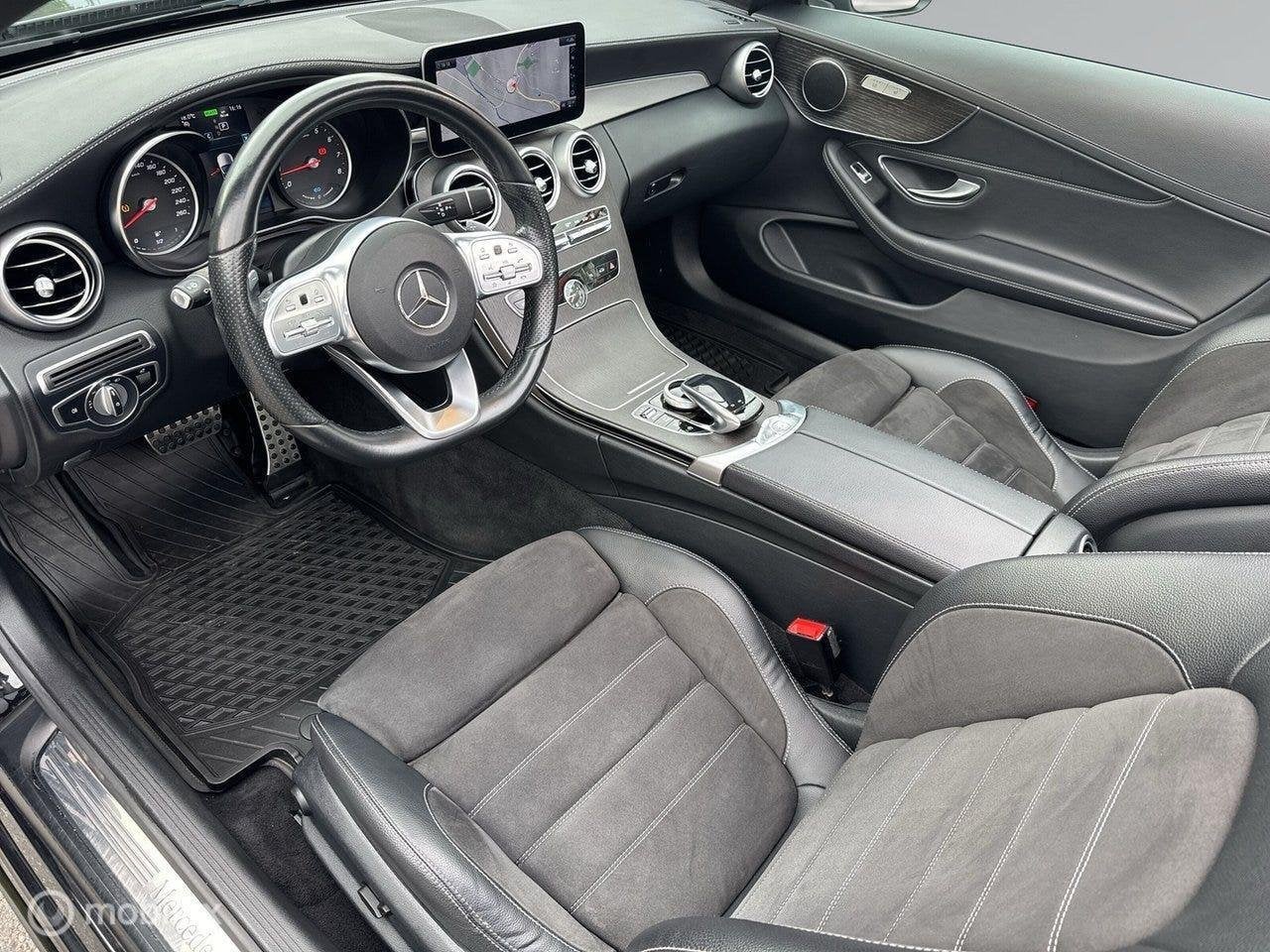 Mercedes C-klasse Cabrio 300 4MATIC Advantage Pack AMG Line, Auto's, Dealer onderhouden, Gebruikt, 4 cilinders, 4 stoelen