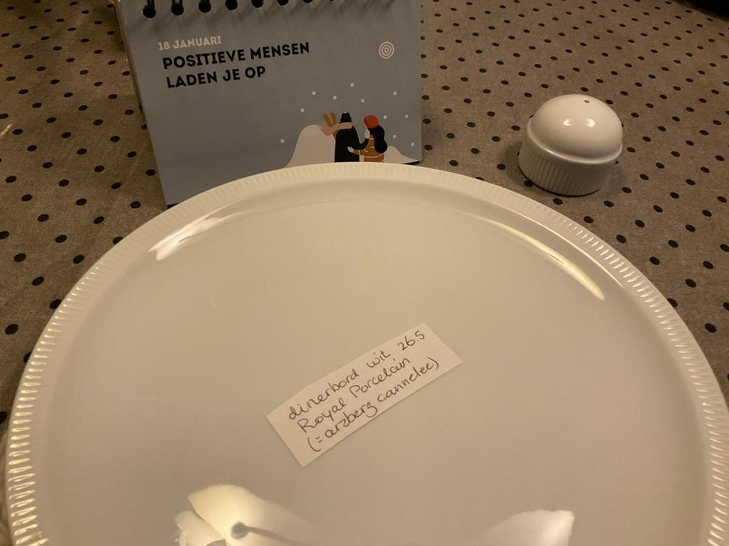 ROYAL PORCELAIN (=arzbergcannelee), Ophalen of Verzenden, Zo goed als nieuw, Bord(en), Overige stijlen