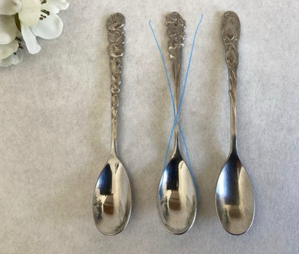 2 Vintage Gero Zilmeta theelepels bloemenserie p.st. €4,00, Antiek en Kunst, Antiek | Bestek, Ophalen of Verzenden