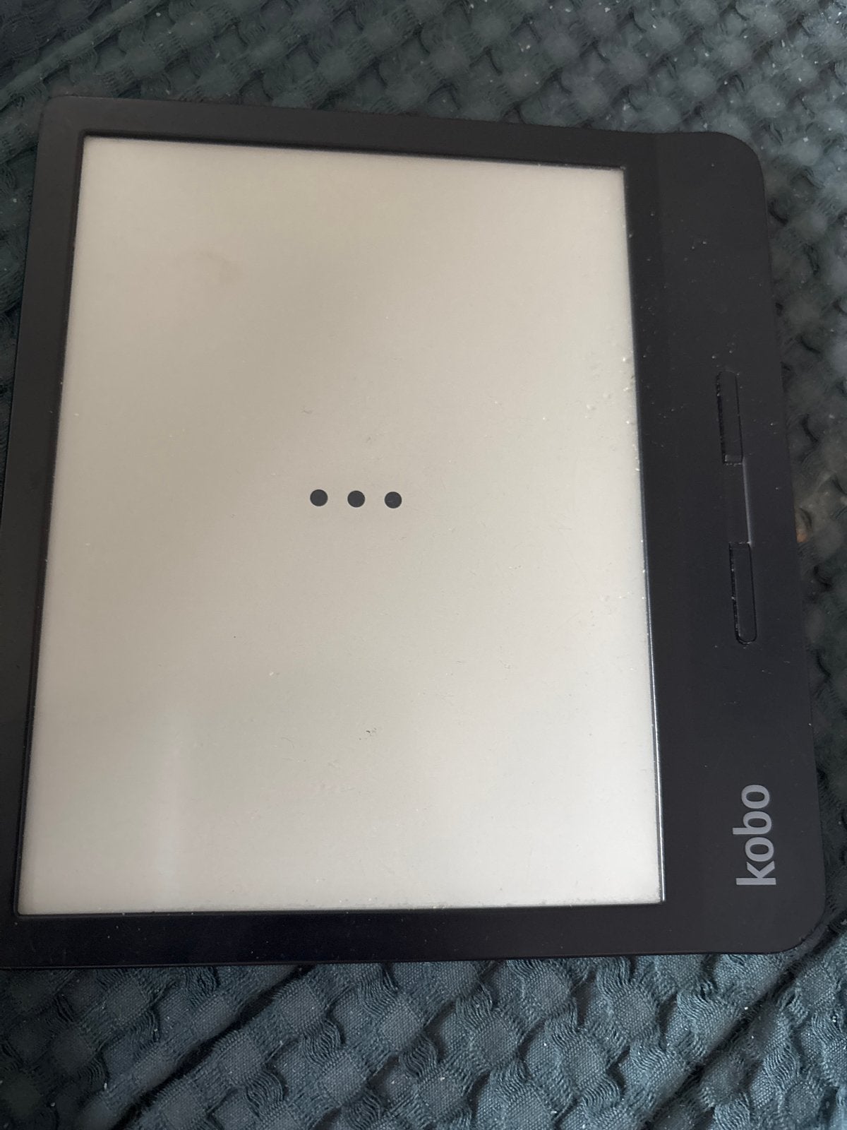 Kobo Libra H2O e-reader - Waterbestendig en Comfortabel, Gebruikt, 8 GB, Touchscreen, Ophalen of Verzenden