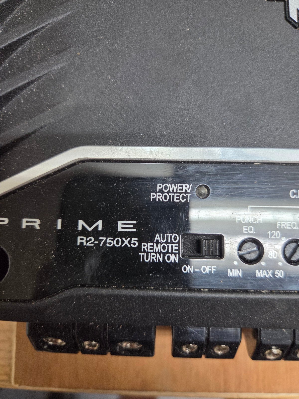 Foto 10 van Subwoofer Set: Ground Zero, Kenwood, Rockford Fosgat