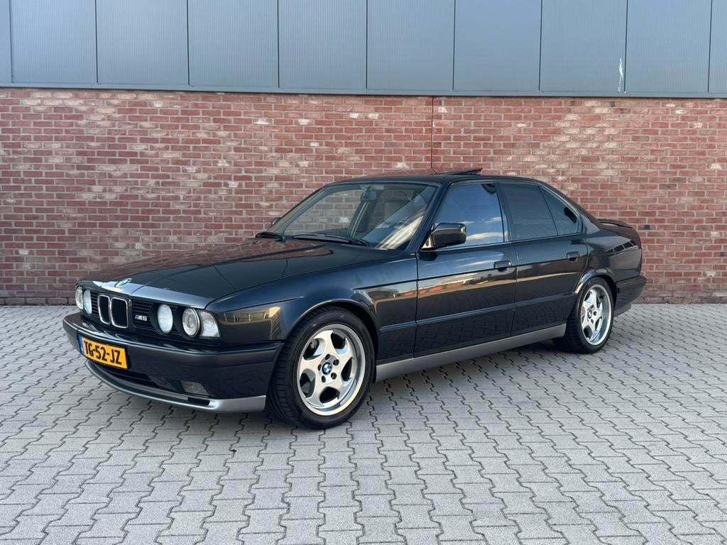 BMW 5-Serie 3.4 I 535 AUT 1988 E34, Auto's, BMW, Automaat, 3430 cc, Achterwielaandrijving, Beige