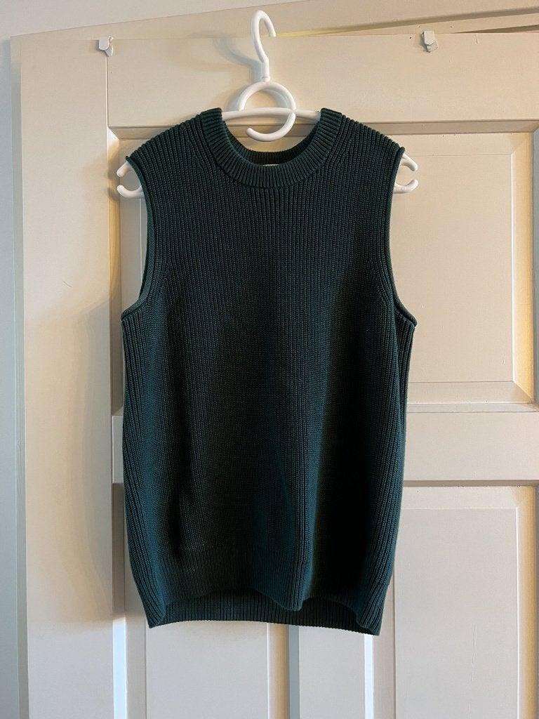 COS donkergroene mouwloze spencer trui, maat S, Verzenden, Zo goed als nieuw, Maat 36 (S), Groen