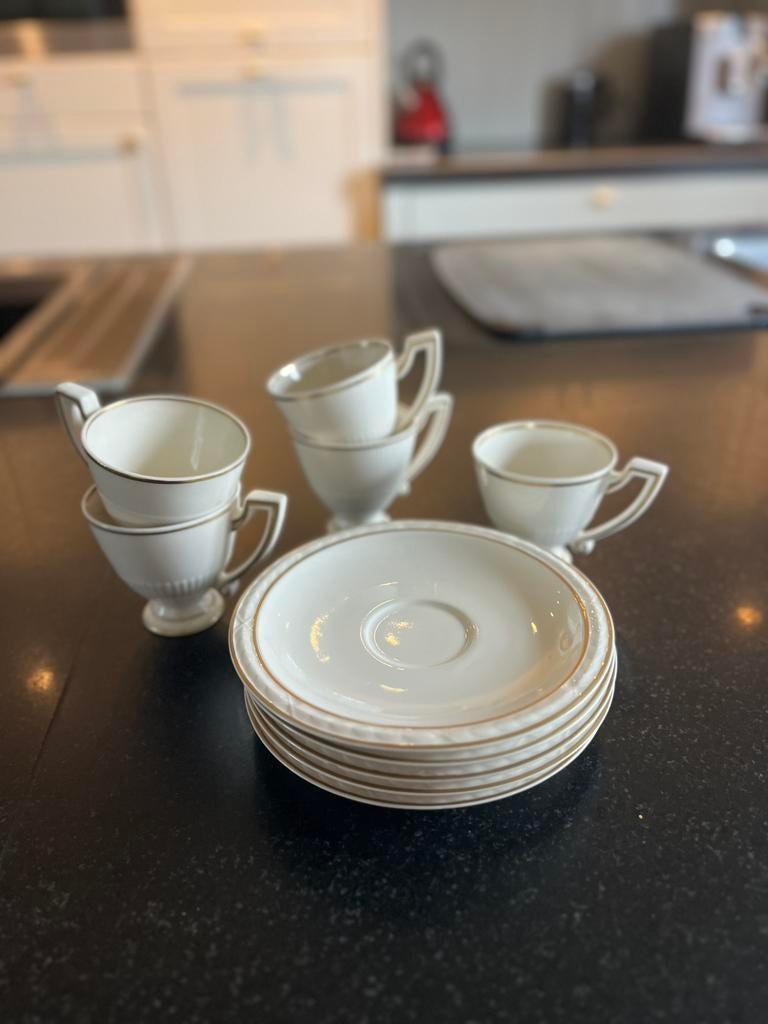 5 mokka kopjes als nieuw Petrus Regout Maastricht, Antiek en Kunst, Antiek | Servies compleet, Ophalen of Verzenden