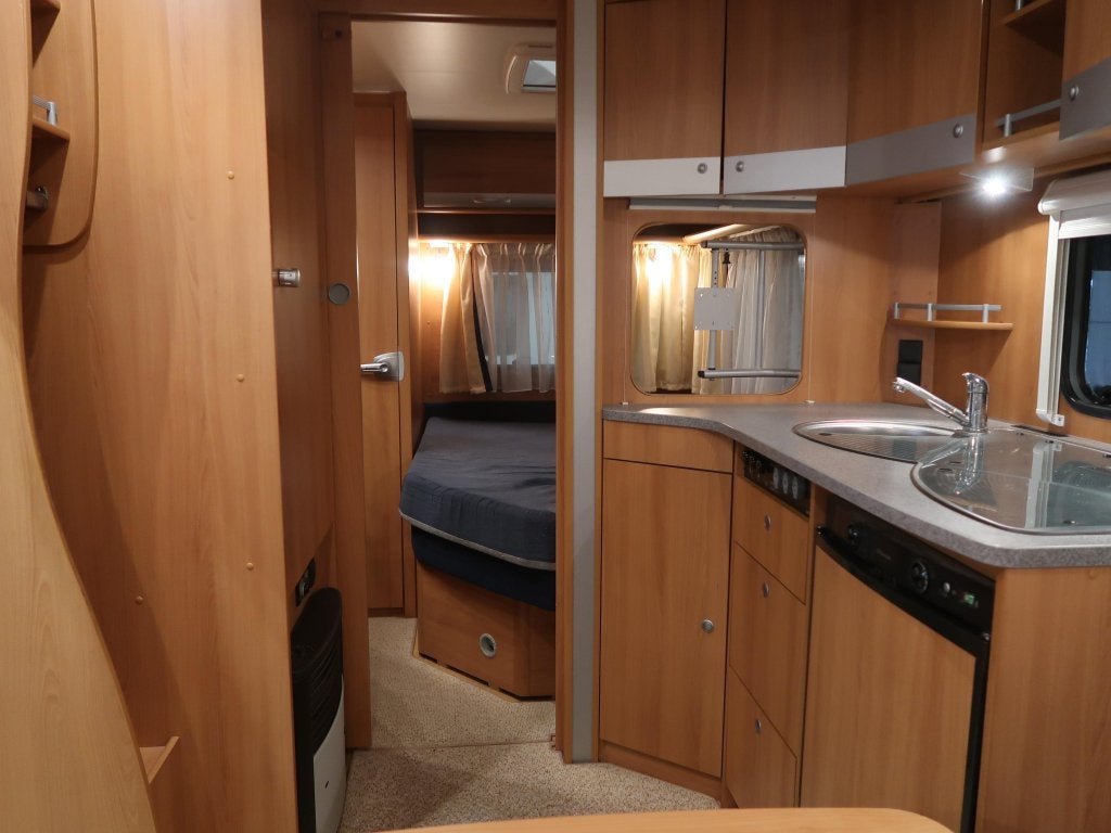 Dethleffs Camper 450 DB MET LOSSE LUIFEL, Caravans en Kamperen, Caravans, Overige typen, Rondzit, Schokbreker, Tot en met 4