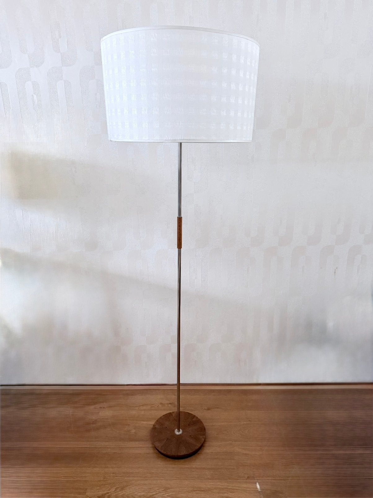 Vintage staande lamp, teak en metaal, Huis en Inrichting, Ophalen, Zo goed als nieuw, Metaal, 150 tot 200 cm