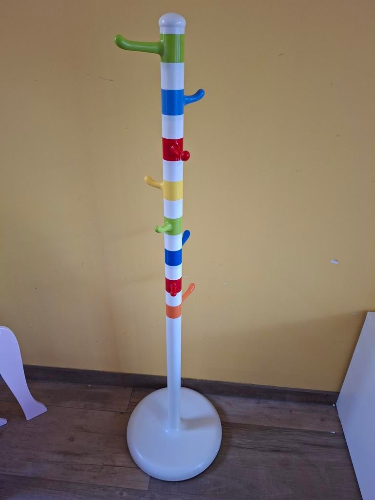 Ikea Krokig kinderkapstok, Huis en Inrichting, Woonaccessoires | Kapstokken, Ophalen, Kunststof, Gebruikt, 100 tot 150 cm