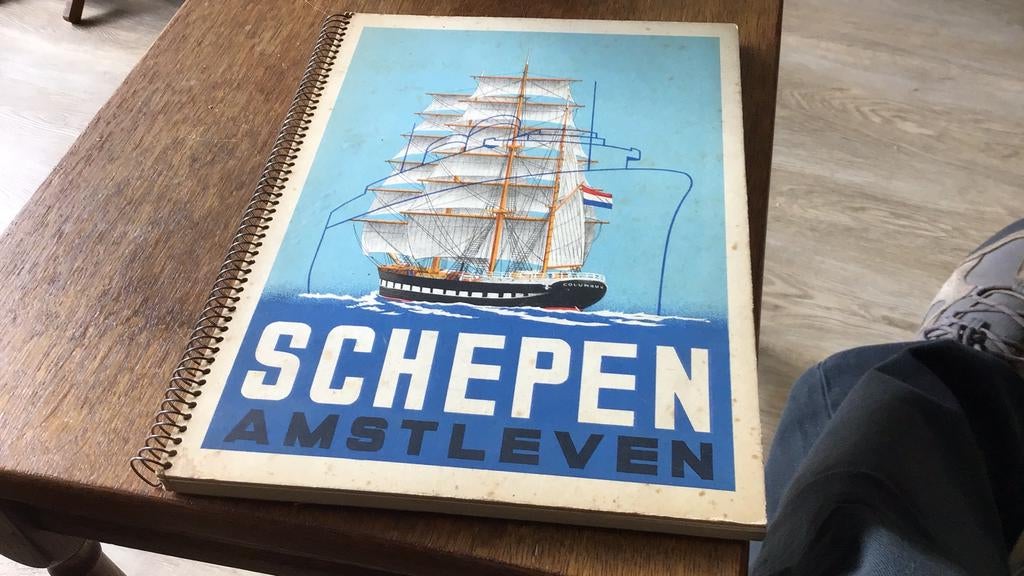 Schepen album van Amstleven., Ophalen of Verzenden, Gelezen, Overige onderwerpen
