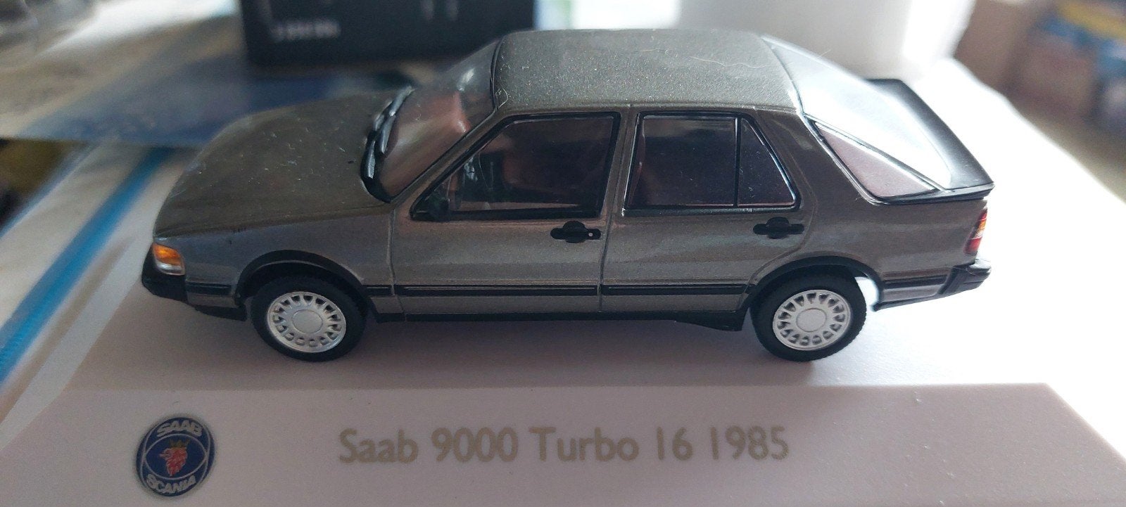 43LK 1017 SAAB 9000 TURBO 16 1/43, Ophalen of Verzenden, Nieuw, Auto, Overige merken
