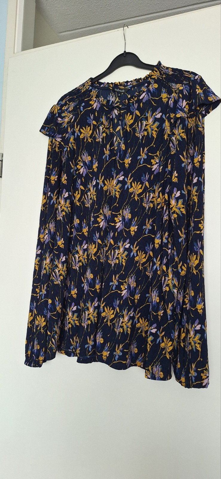 MS Mode top met ruffles en bloemenprint - Maat XL, Maat 42/44 (L), Lange mouw, MS Mode, Gedragen