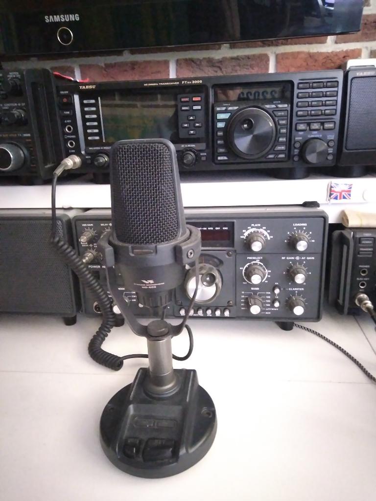 Yaesu FT 3000 Transceiver met Yaesu MD 200 A8X. los verkoop., Telecommunicatie, Zenders en Ontvangers, Ophalen of Verzenden, Zo goed als nieuw
