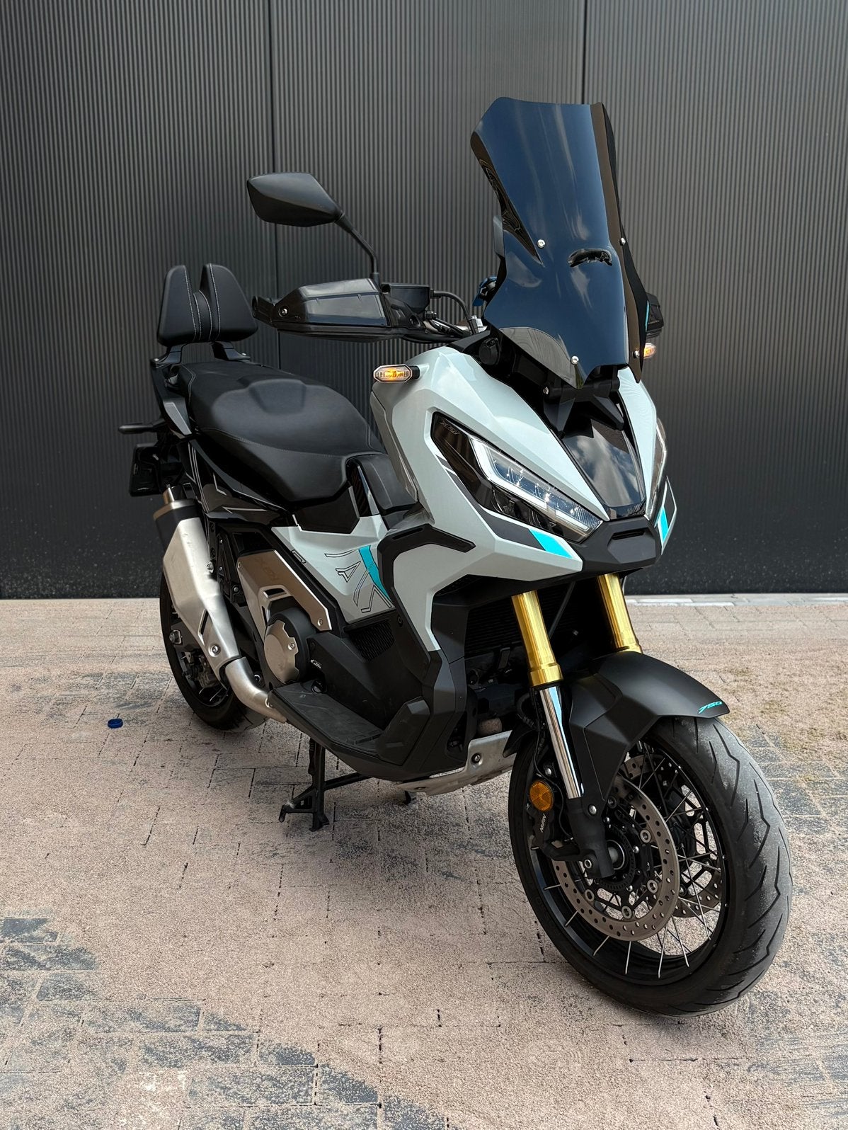 Honda X-ADV 750 Tiffany Edition | 2024 | Garantie |, 745 cc, Particulier, Meer dan 35 kW, Minimaal motorrijbewijs A2