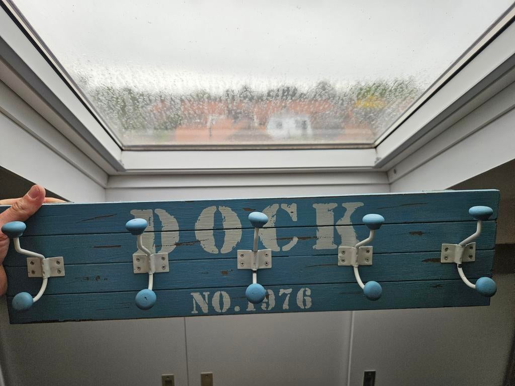 Leuke kapstok voor babykamer of kinderkamer, Wandkapstok, Ophalen of Verzenden, Zo goed als nieuw, Minder dan 100 cm