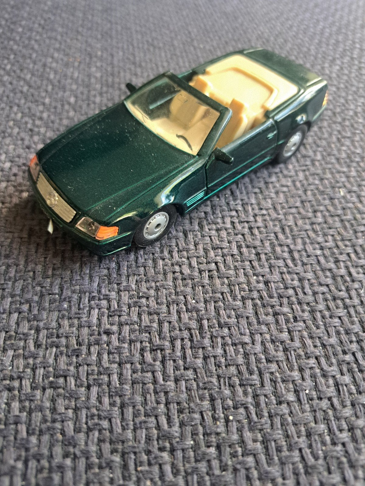 Maisto model mercedes benz 500 sl, Gebruikt, Auto, Ophalen of Verzenden, N.b