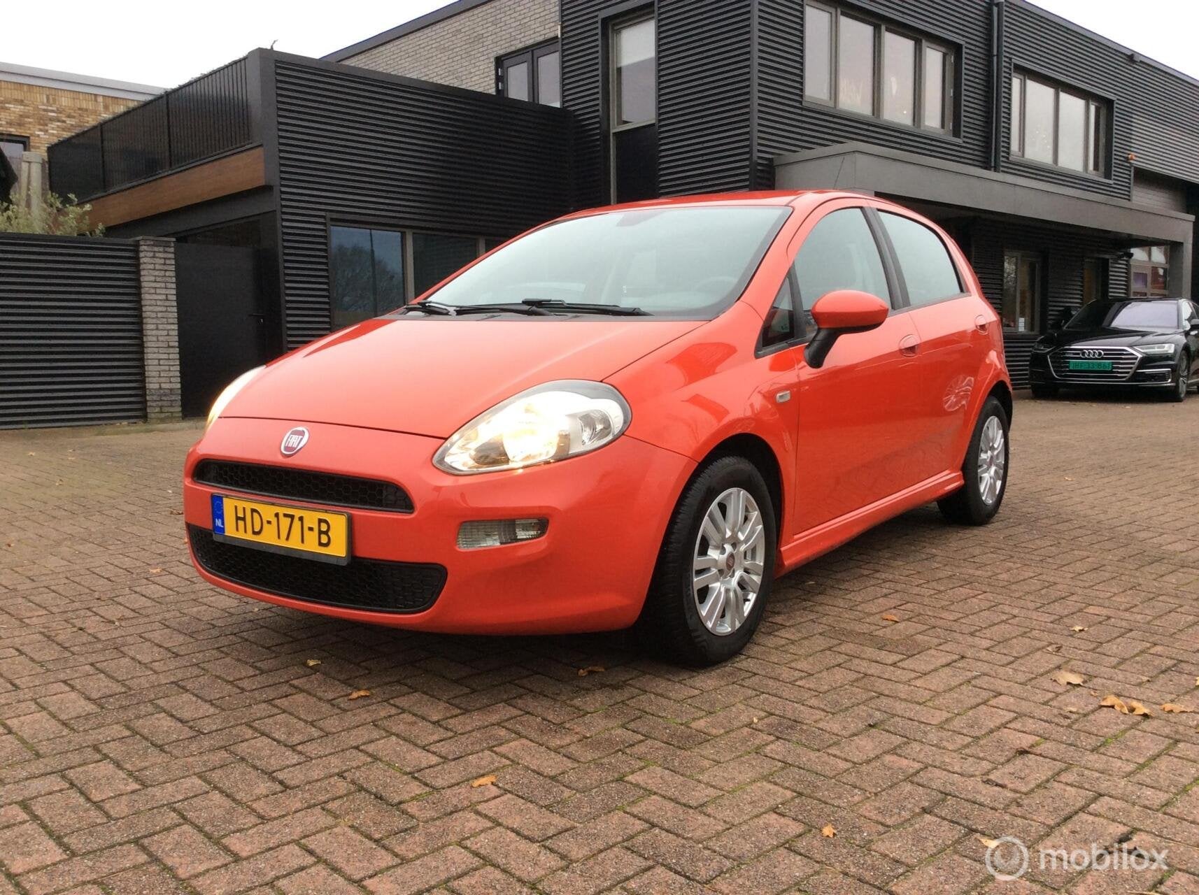 Fiat Punto Evo 0.9 TwinAir Lounge lm vlg Airco cr contr nap, Voorwielaandrijving, Gebruikt, 49 €/maand, Origineel Nederlands