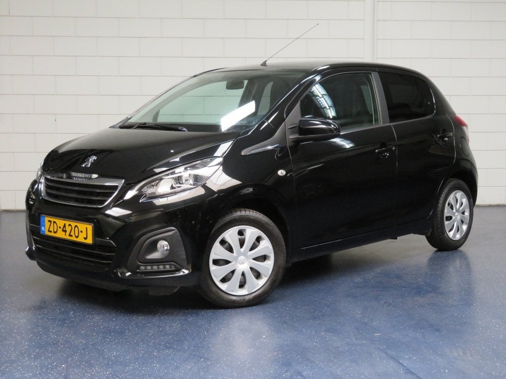 Peugeot 108 Automaat 1.0 e-VTi Active (bj 2019), Auto's, Gebruikt, Euro 6, 4 stoelen, Zwart