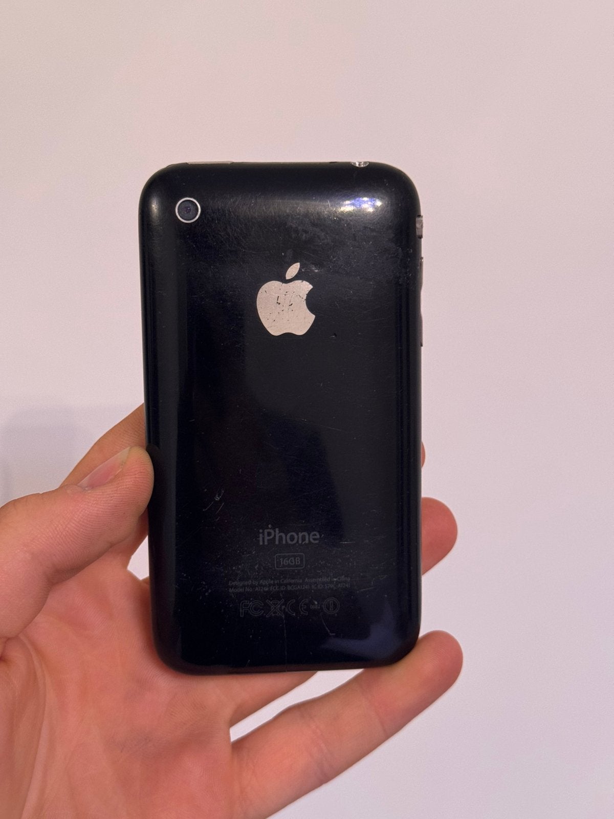 iPhone 3gs - Nette staat, kleine vlek - Goed werkend, 16 GB, Ophalen of Verzenden, Zo goed als nieuw, Zonder simlock