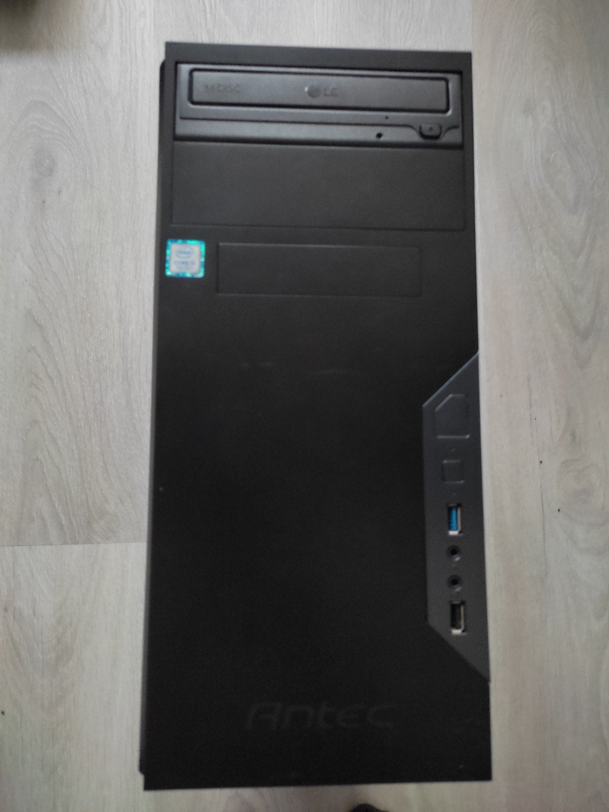 PC windows 11 I3 12gb geheugen 250gb SSD 1tb HDD Radeon VGA, Ophalen, Gebruikt