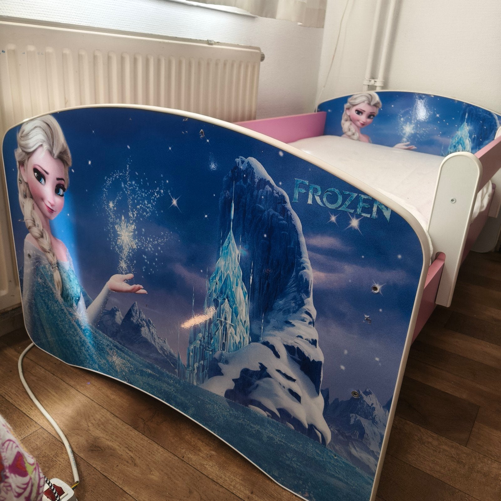 Frozen kinderbed met matras en lattenbodem, Kinderen en Baby's, Kinderkamer | Bedden, Gebruikt, 160 tot 180 cm, 70 tot 85 cm, Lattenbodem