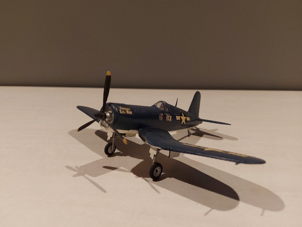 Plastic model van een Vought F4U Corsair schaal 1/72 (M69), Ophalen of Verzenden, Gebruikt, Schaalmodel
