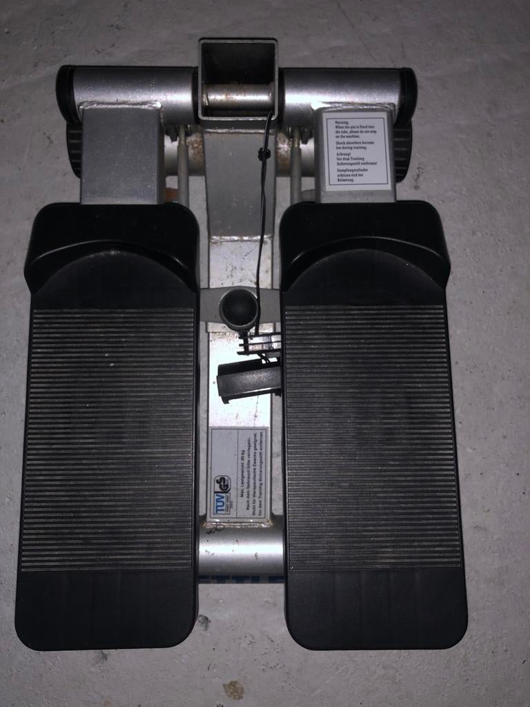 Kettler Stepper - Compact en Ideaal voor Thuiswerken, Ophalen, Gebruikt, Stepapparaat, Metaal