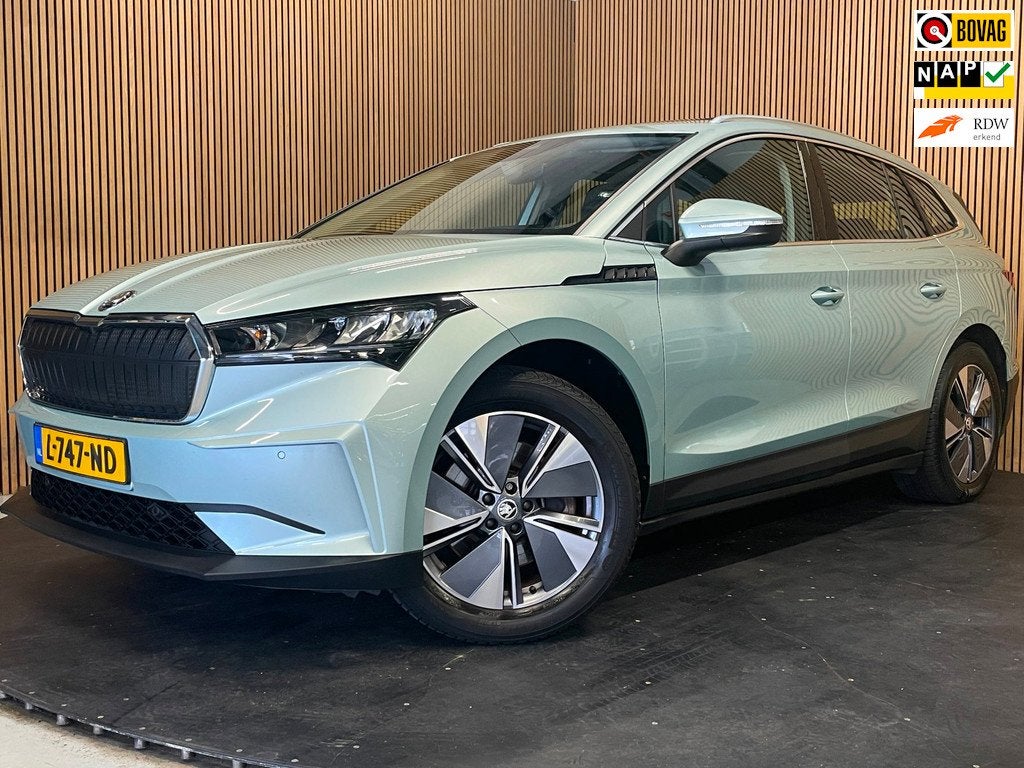 Skoda Enyaq iV 80|89% SOH|GROTE ACCU|ACC|PANORAMADAK|HEAD-UP, Auto's, Skoda, Achterwielaandrijving, Gebruikt, Zwart, Leder en Stof