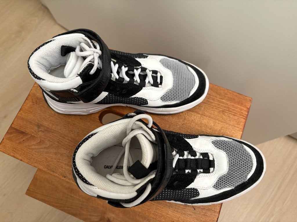Hoge sneakers van Calvin Klein Jeans maat 38, Ophalen, Wit, Sneakers of Gympen, Zo goed als nieuw