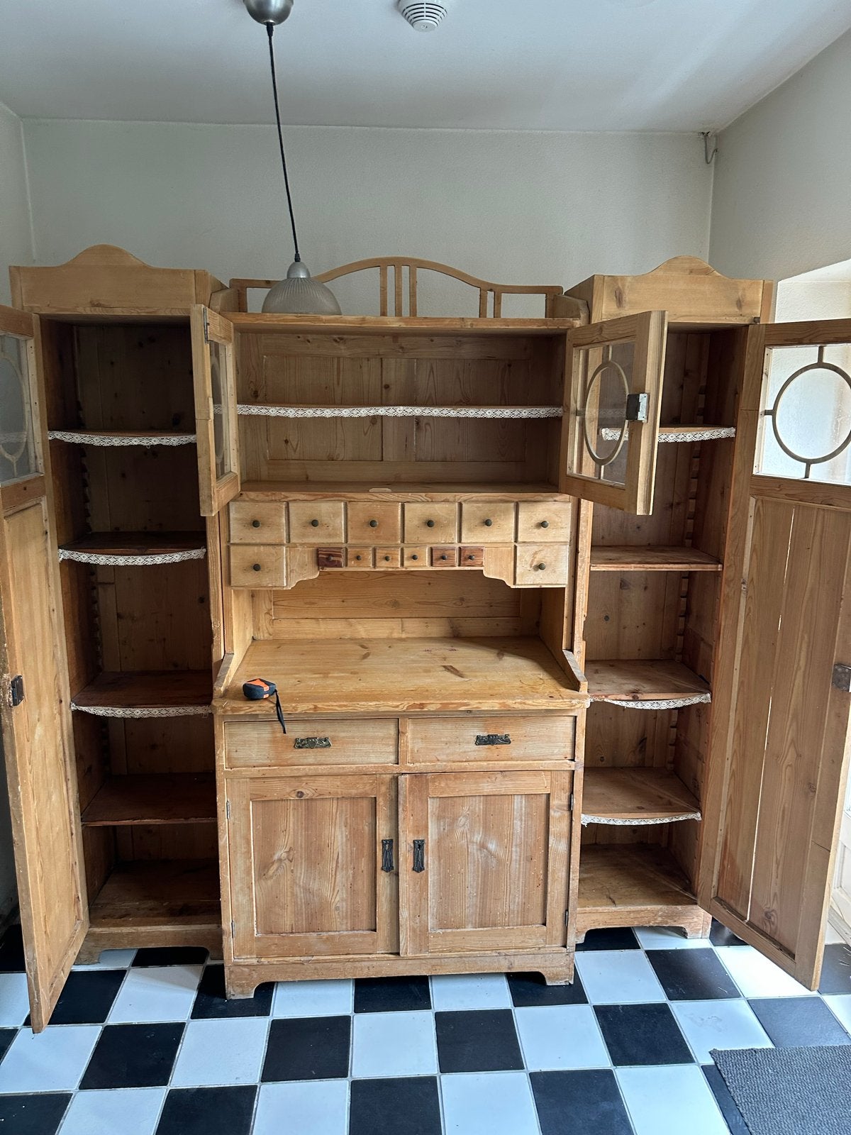 Antieke grenen kast - 195x203x60 cm, Ophalen