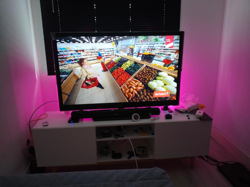 Complete set: LG 47 inch TV met soundbar en Android box, Ophalen