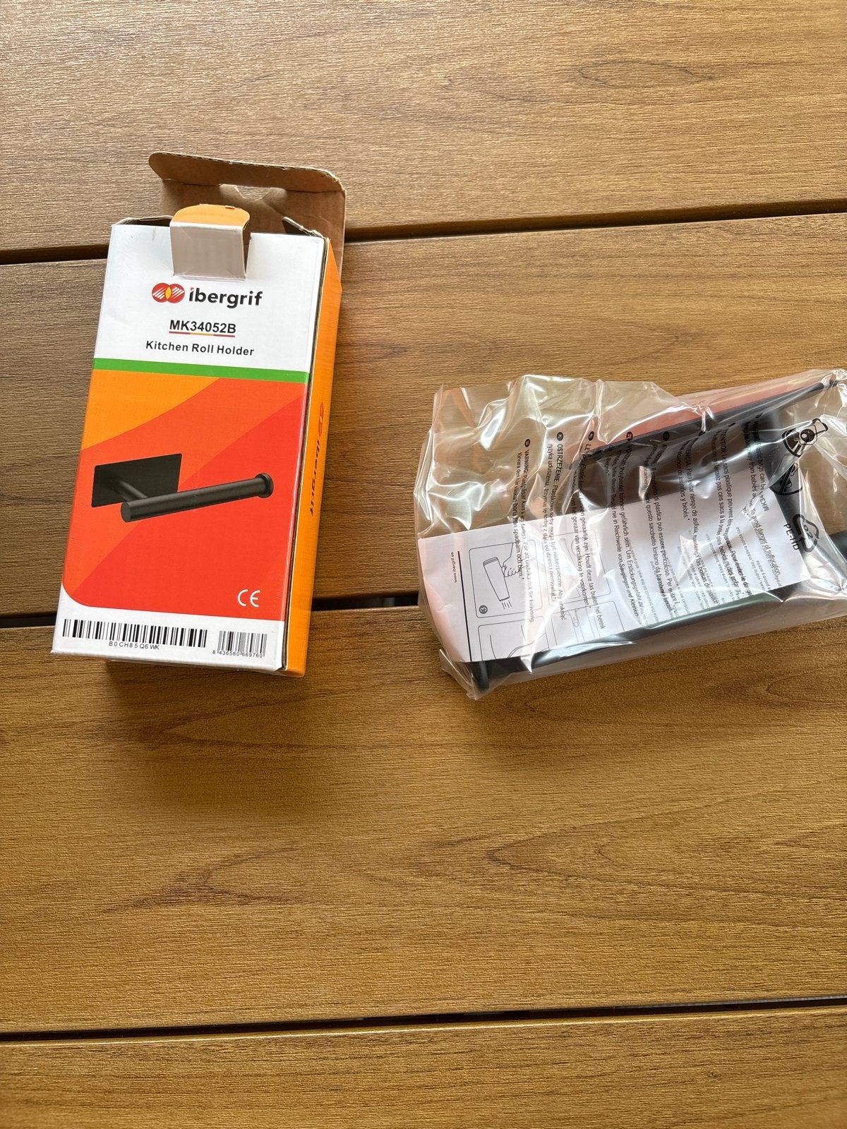 Nieuwe WC rolhouder - makkelijk te plakken, Toilet-accessoire, Nieuw, Ophalen of Verzenden, Overige merken