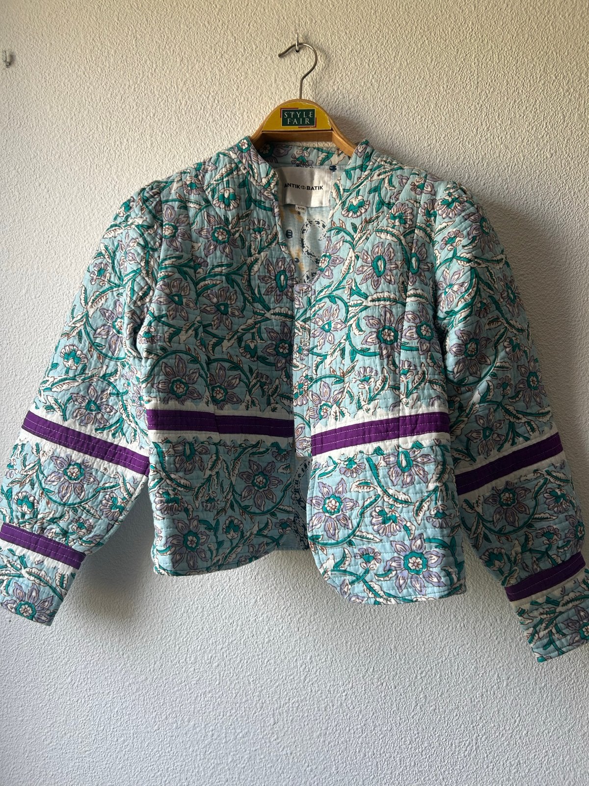 Antik Batik Jasje - Quilted Bloemenprint, Ophalen of Verzenden, Zo goed als nieuw, Maat 38/40 (M), Overige kleuren
