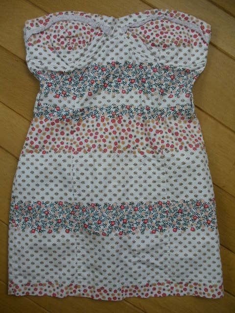 TRF strapless zonne jurk beige bloem maat L, Maat 38/40 (M), Beige, Ophalen of Verzenden, Zo goed als nieuw