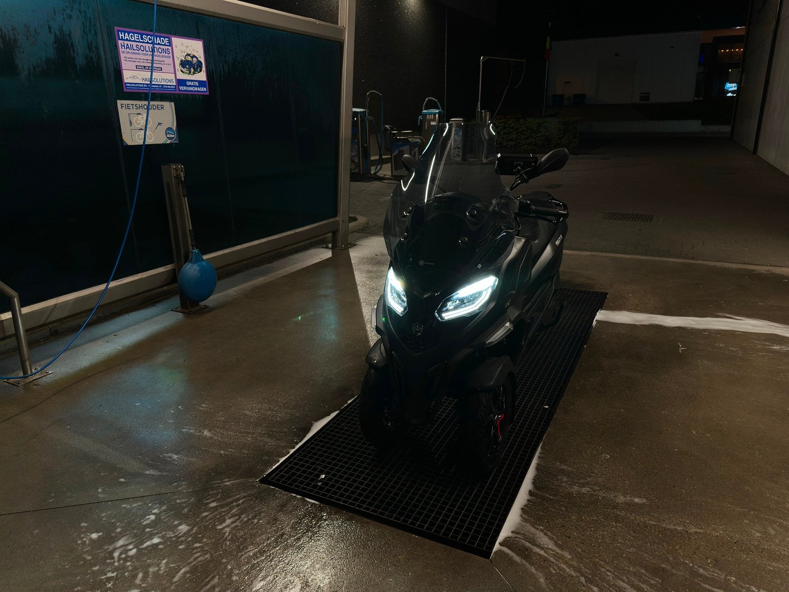 PIAGGIO MP3 400 HPE SPORT 2024  IS GEKEURD VOOR VERKOOP, Ophalen, Zo goed als nieuw, Benzine, Overige modellen