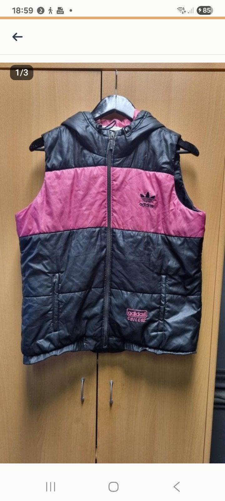 Adidas bodywarmer zwart/roze met muts - Maat 44, Kleding | Dames, Bodywarmers, Overige kleuren, Adidas, Maat 42/44 (L), Ophalen of Verzenden