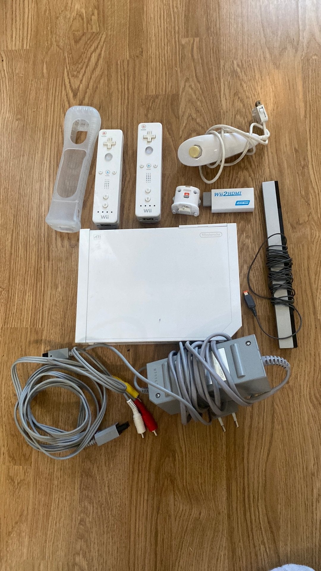 Modded Nintendo Wii (LEES BESCHRIJVING!), Ophalen of Verzenden, Gebruikt, Met 2 controllers