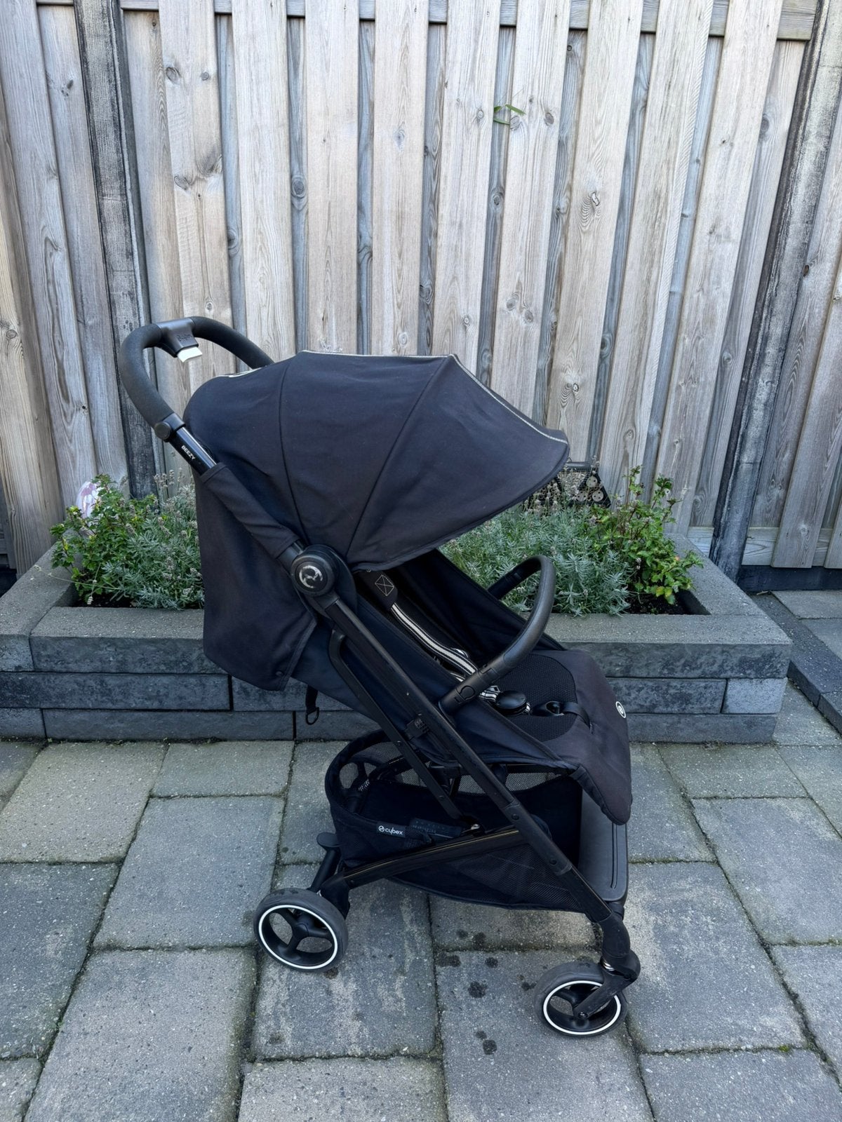 CYBEX Beezy buggy - zwart, Kinderen en Baby's, Ophalen of Verzenden, Gebruikt, Overige merken, Verstelbare rugleuning