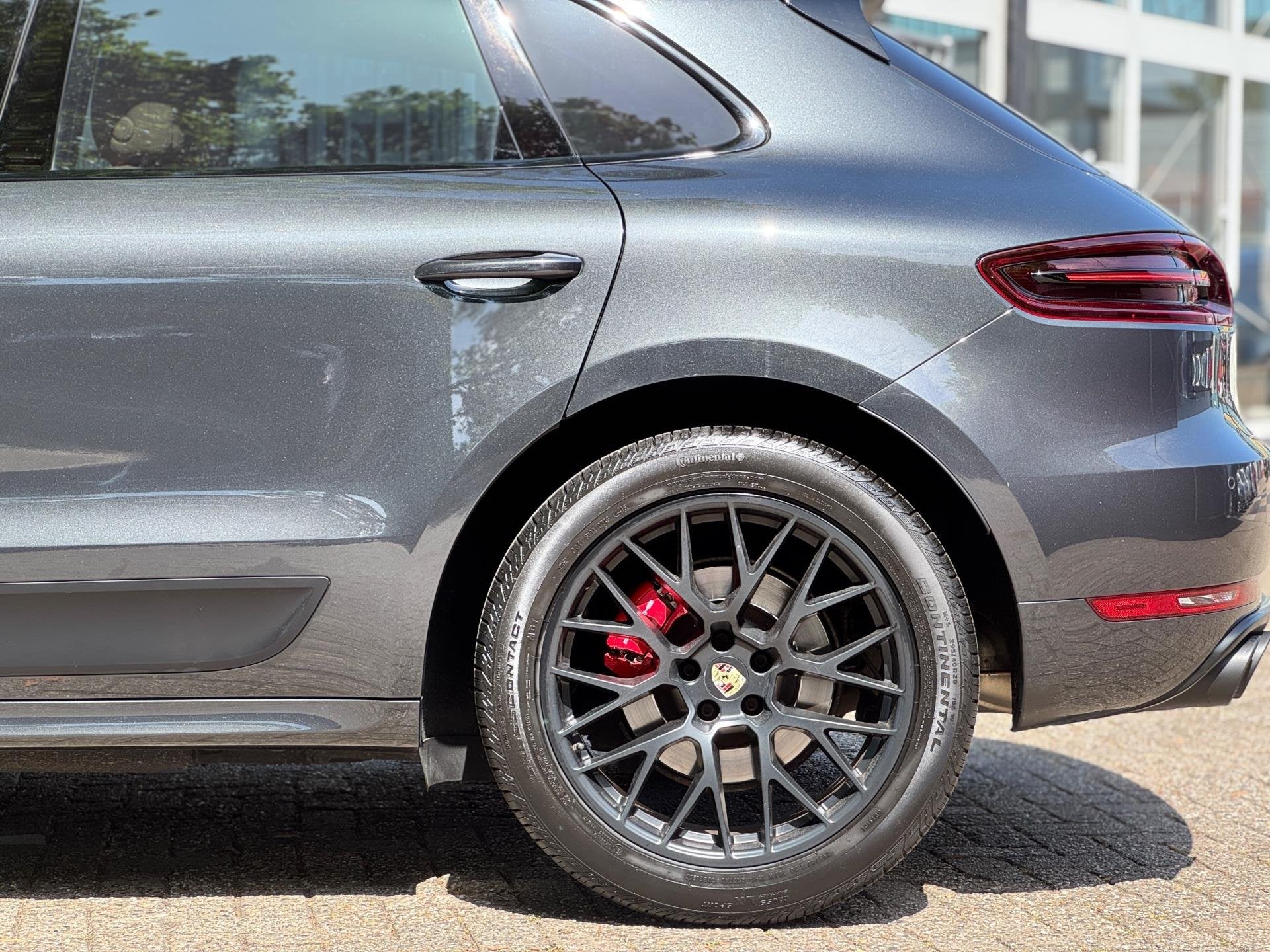 Foto 30 van Porsche Macan 3.0 GTS Burmester ACC Pano Cognac L Chrono Vol
